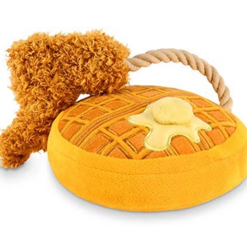 PLAY Barking Brunch Chicken and Woofles
