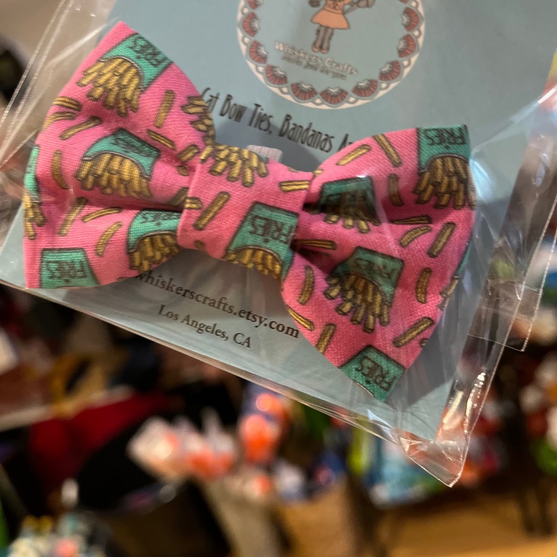 Whiskers Crafts Cat Bow Tie: Fries