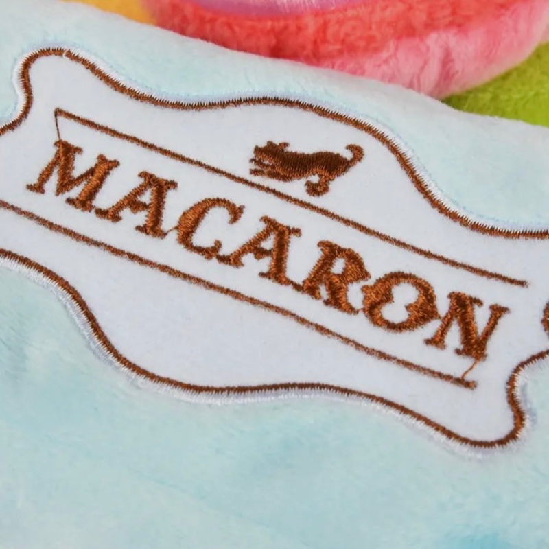 PLAY Pup Cup Cafe Mutt-a-rons