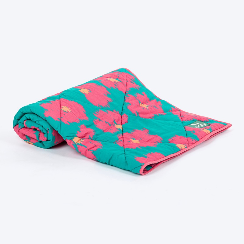 HUFT Pawsome Blossom Blanket For Dog & Cat – Green & Pink