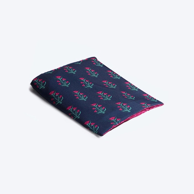 HUFT The Indian Collective Kamal Sofa Dog Bed Cover (only cover)