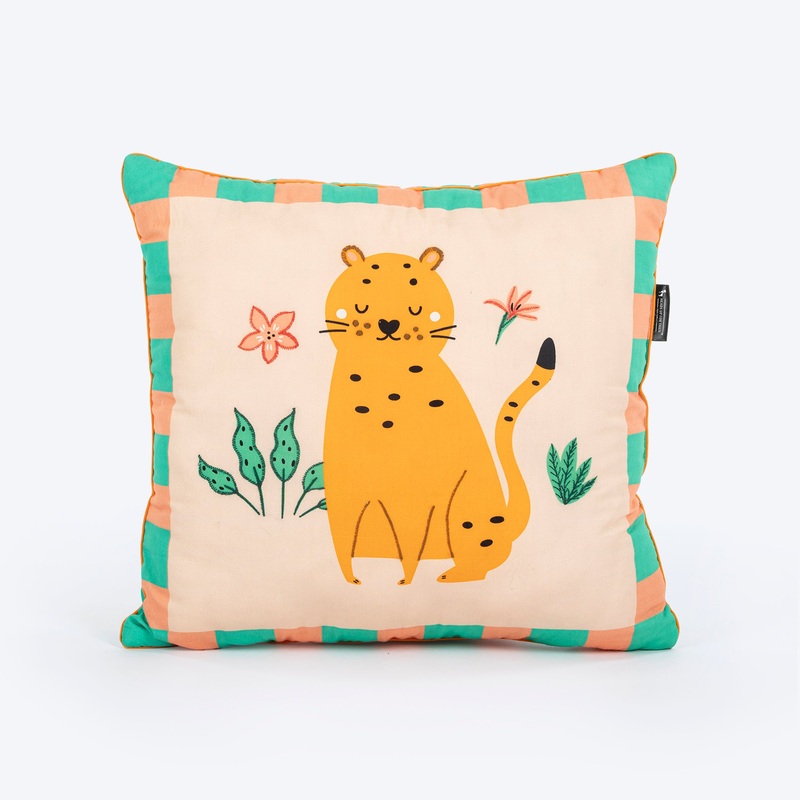 HUFT Whisker Bloom Cushion For Pet Lovers – Multicolor