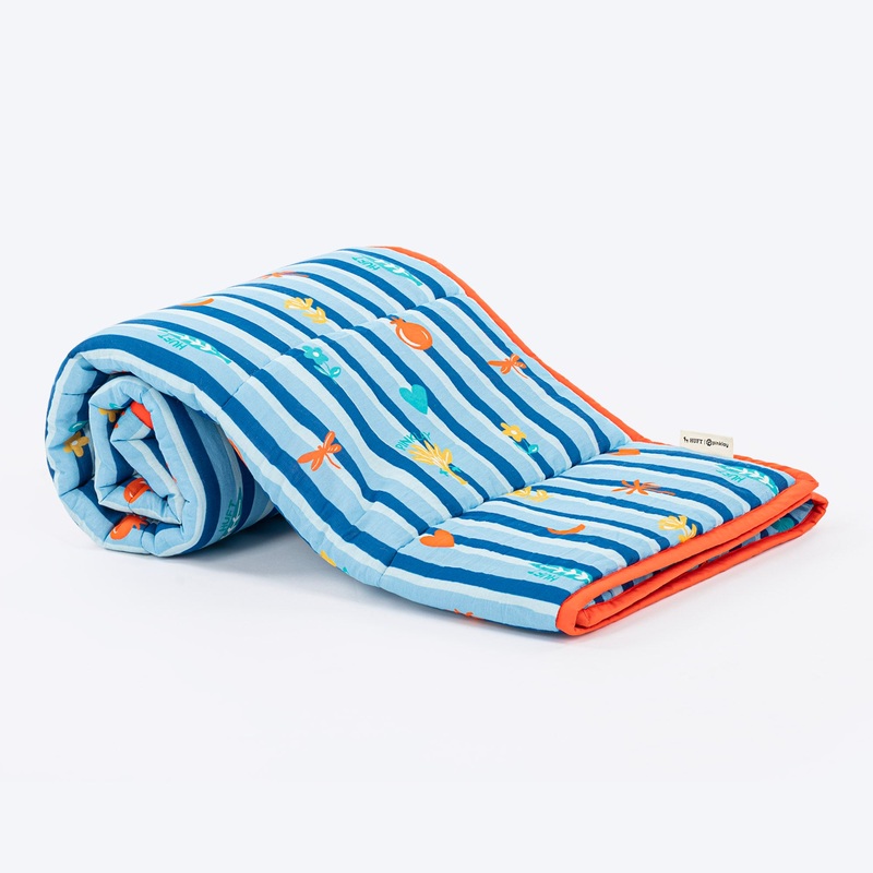 HUFT X Pinklay Strut In Stripes Blanket For Dog & Cat – Blue