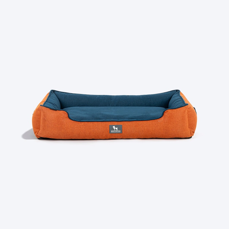 HUFT Rustic Retreat Dog Bed – Rust & Navy