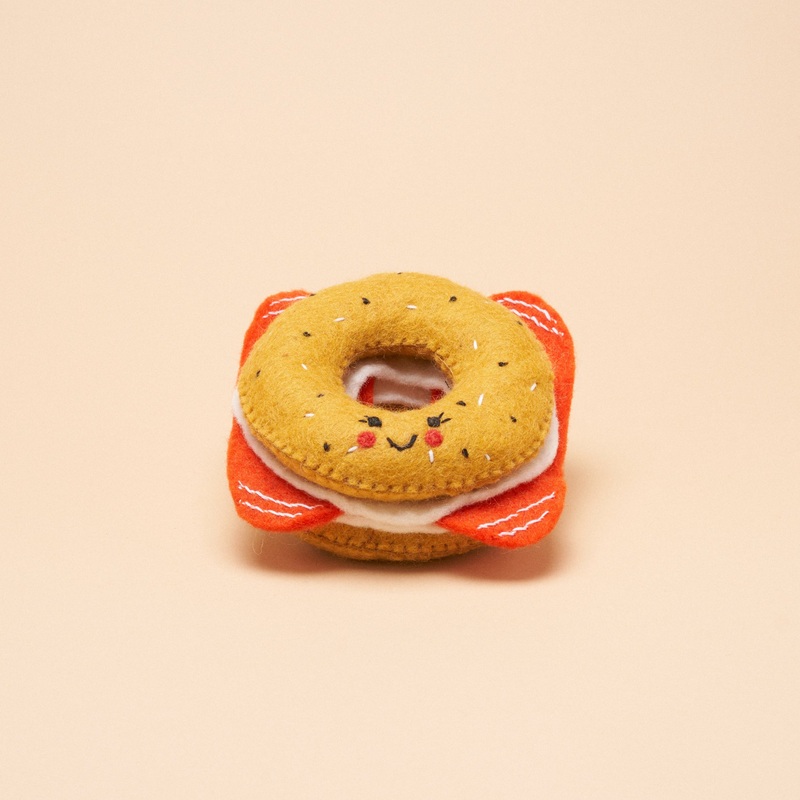 Bagel Squeaker Toy|Brown